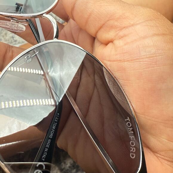 Tom Ford Zeila Cat Eye Silver Sunglasses Womens TF654 Rhodium Black main image 5